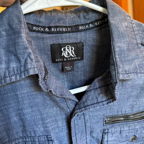 Men’s Rock and Republic Button Down Shirt Small - Picture 4 of 7